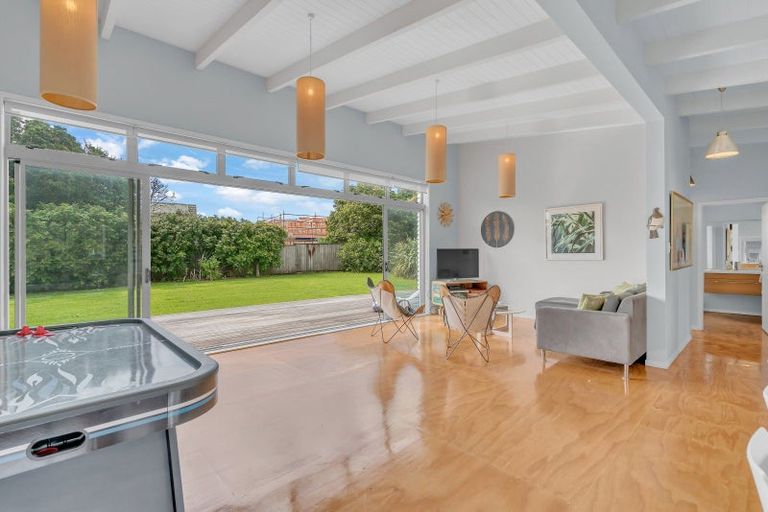 Photo of property in 15 Waterman Drive, Langs Beach, Waipu, 0582