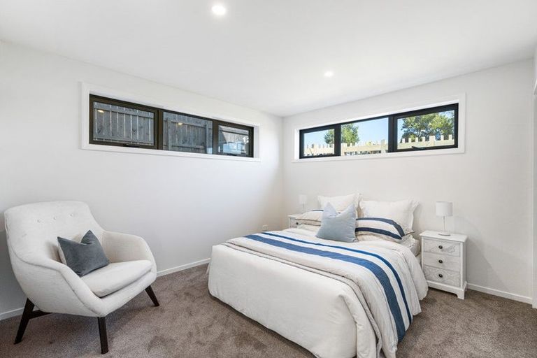 Photo of property in 127a Te Atatu Road, Te Atatu South, Auckland, 0610