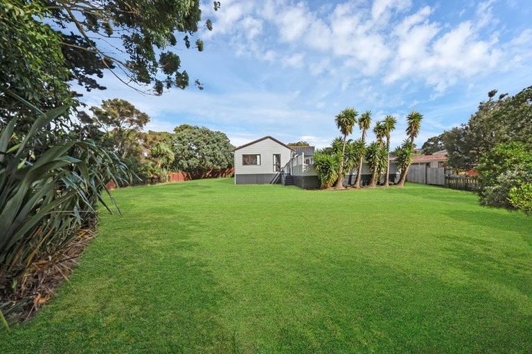 Photo of property in 59 West Harbour Drive, West Harbour, Auckland, 0618