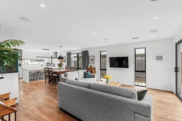 Photo of property in 11 Kotua Street, Woodend, 7610