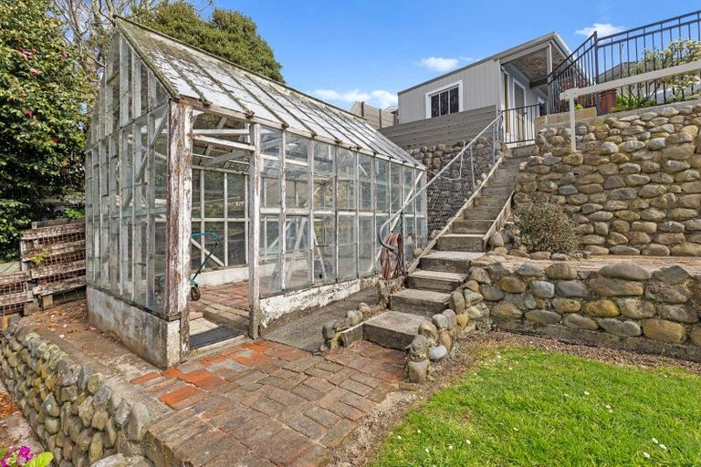 Photo of property in 164 Limbrick Street, Terrace End, Palmerston North, 4410