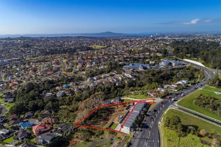 Photo of property in 145 Albany Highway, Unsworth Heights, Auckland, 0632