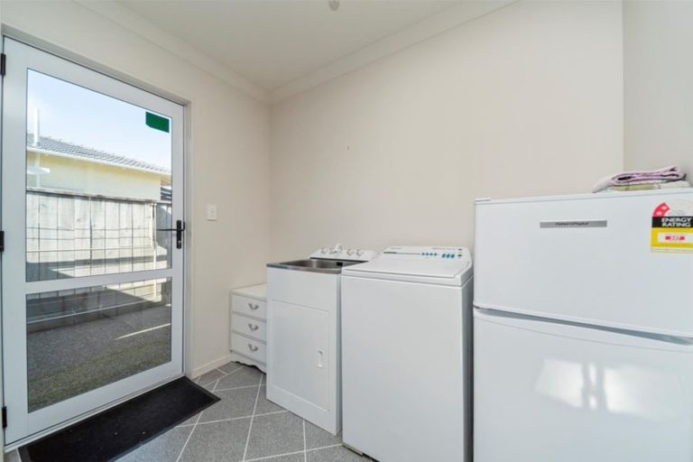 Photo of property in 33b Argyle Street, Hawera, 4610