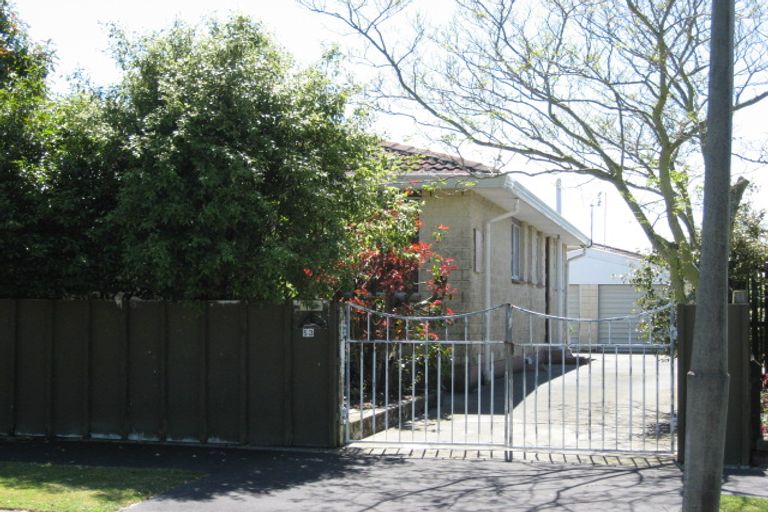 Photo of property in 53 Bellingham Place, Avonhead, Christchurch, 8042