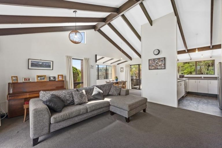 Photo of property in 7 Mcmanaway Grove, Stokes Valley, Lower Hutt, 5019