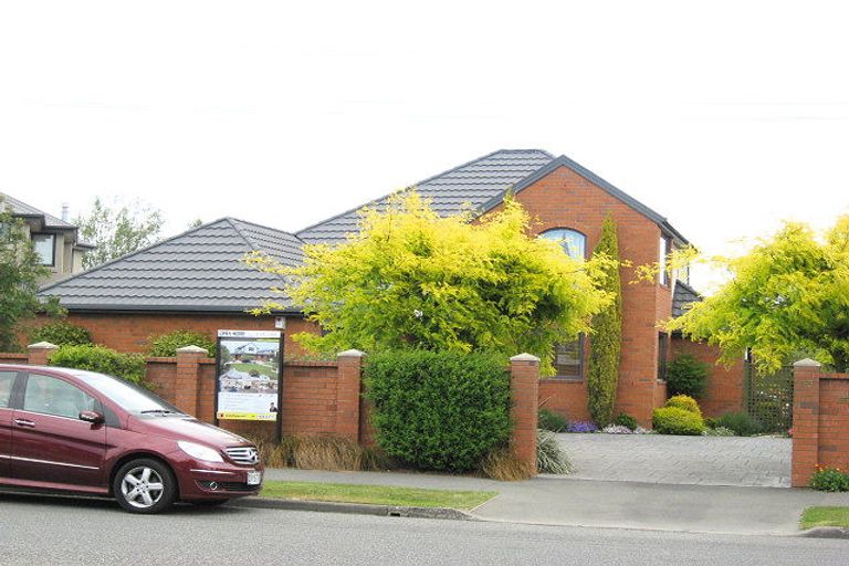 Photo of property in 185 Withells Road, Avonhead, Christchurch, 8042