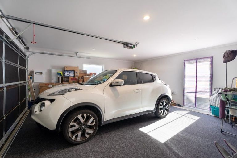 Photo of property in 71 Grenada Drive, Grenada Village, Wellington, 6037