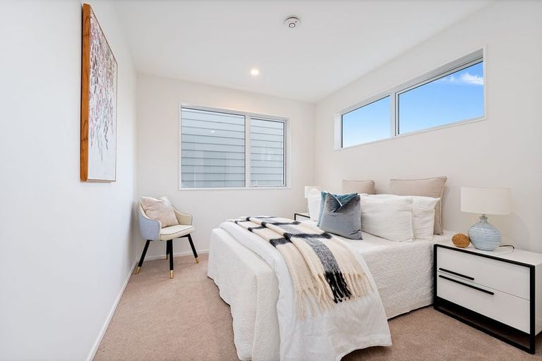 Photo of property in 80d Matipo Road, Te Atatu Peninsula, Auckland, 0610