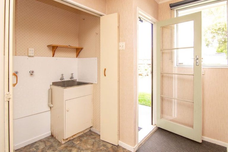 Photo of property in 8 Kimberley Grove, Westbrook, Palmerston North, 4412