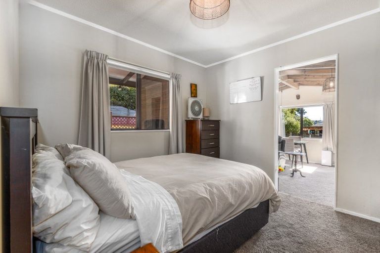 Photo of property in 40 Postgate Drive, Whitby, Porirua, 5024