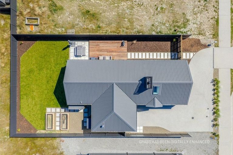Photo of property in 8 Longview Drive, Lake Hawea, 9382