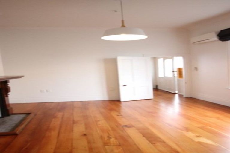 Photo of property in 9 Levy Street, Mount Victoria, Wellington, 6011