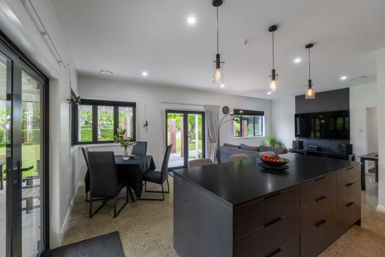 Photo of property in 181 Dunns Road, Otatara, Invercargill, 9879