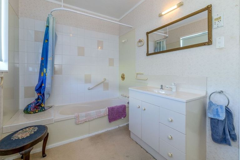 Photo of property in 24 Scott Avenue, Otaki Beach, Otaki, 5512