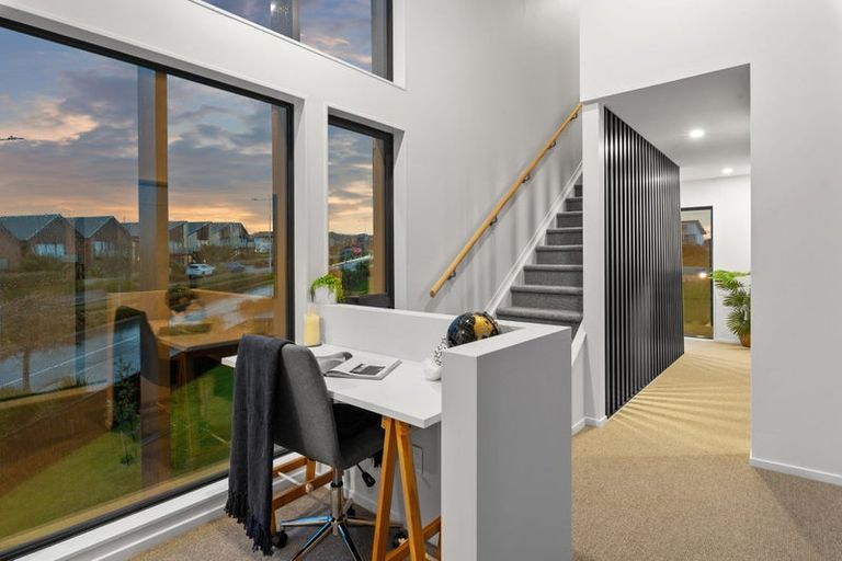 Photo of property in 85 Bearing Parade, Long Bay, Auckland, 0630