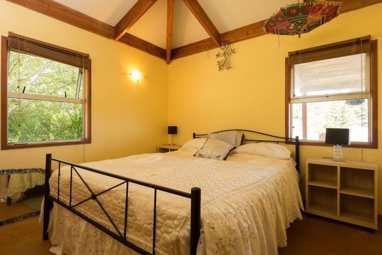 Photo of property in 250 Paroa Bay Road, Russell, 0272