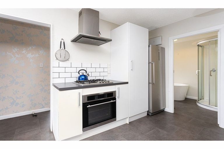 Photo of property in 6 King Street, Doyleston, 7682