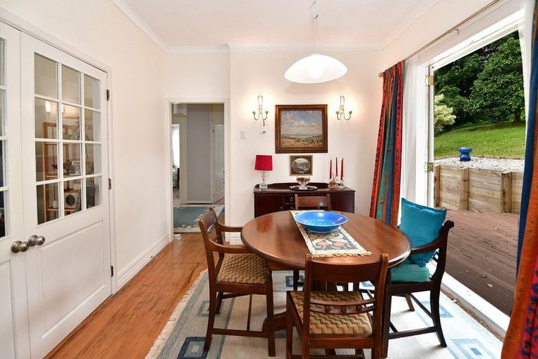 Photo of property in 31 William Hadlow Place, Hatfields Beach, Orewa, 0931