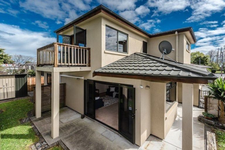 Photo of property in 18a Vardon Road, St Andrews, Hamilton, 3200