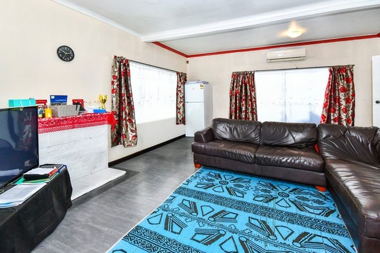 Photo of property in 1/7 Spring Street, Papatoetoe, Auckland, 2025