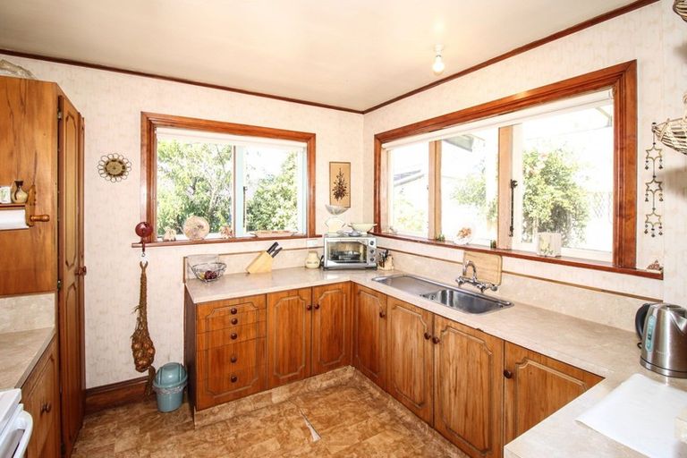 Photo of property in 51 Pembroke Street, Carterton, 5713