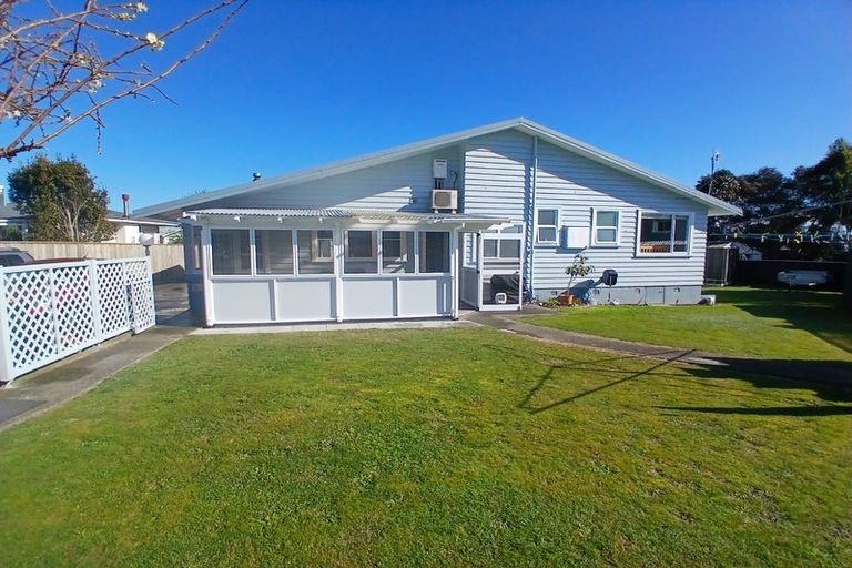 Photo of property in 7 Harlech Street, Levin, 5510