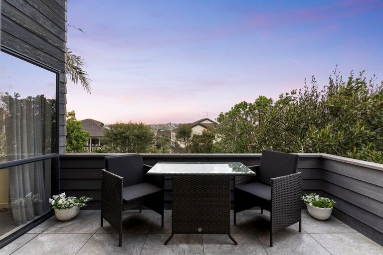 Photo of property in 1/75 Kowhai Road, Mairangi Bay, Auckland, 0630