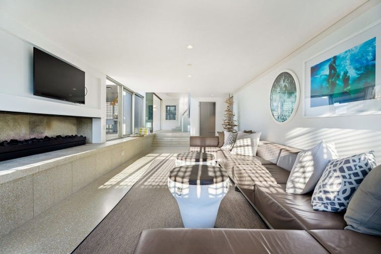 Photo of property in 45 Taumata Road, Omaha, 0986