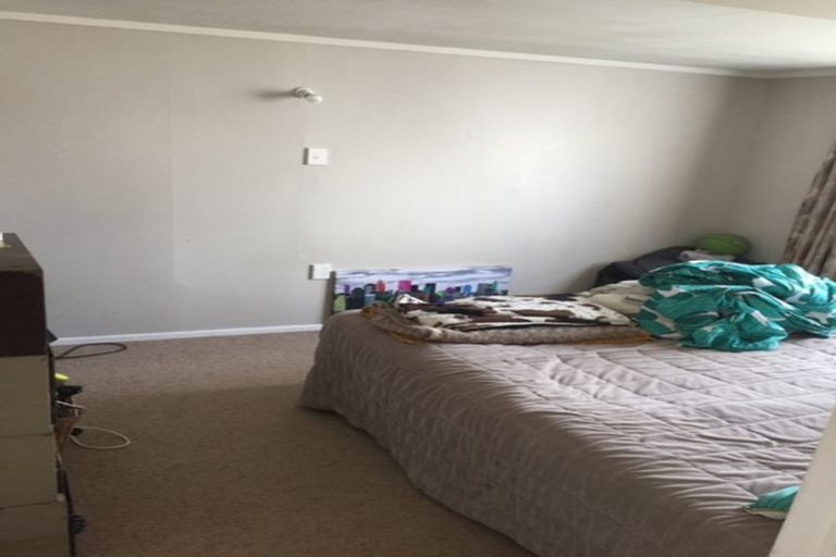 Photo of property in 19 Hania Street, Mount Victoria, Wellington, 6011