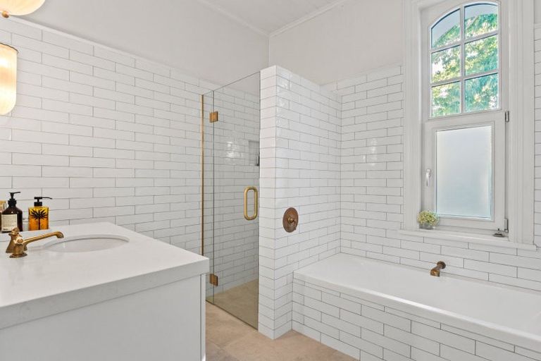 Photo of property in 70 Buckingham Street, Arrowtown, 9302