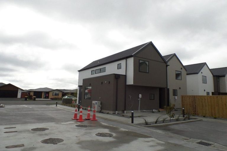 Photo of property in 22/6 Skibbereen Drive, Halswell, Christchurch, 8025