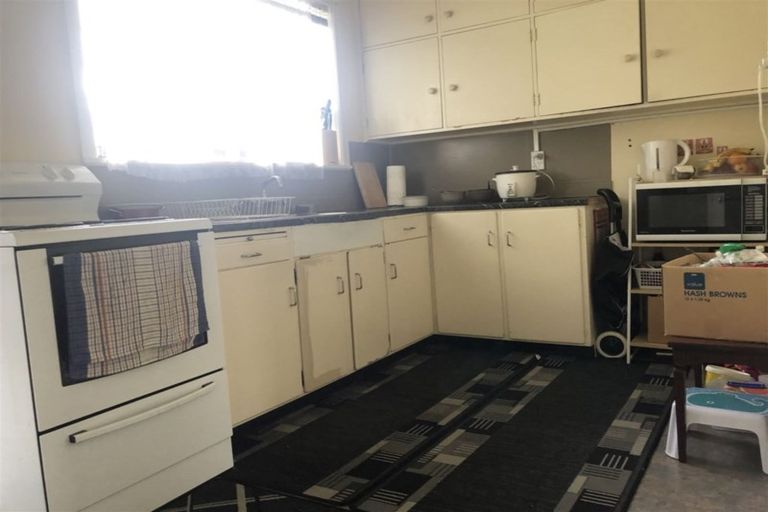 Photo of property in 2 Eden View Road, Sandringham, Auckland, 1025