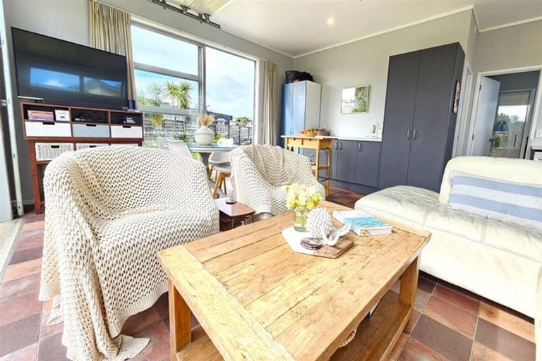 Photo of property in 108 Mahoe Place, Matarangi, Whitianga, 3592