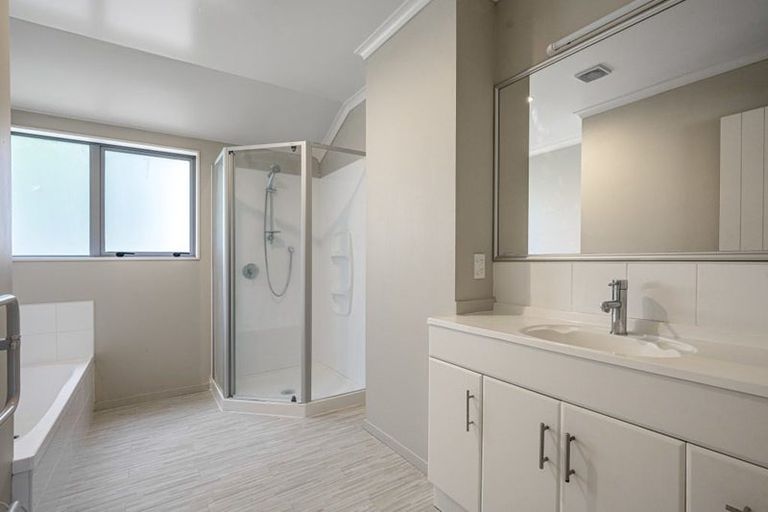 Photo of property in 7 Luke Place, Otara, Auckland, 2023