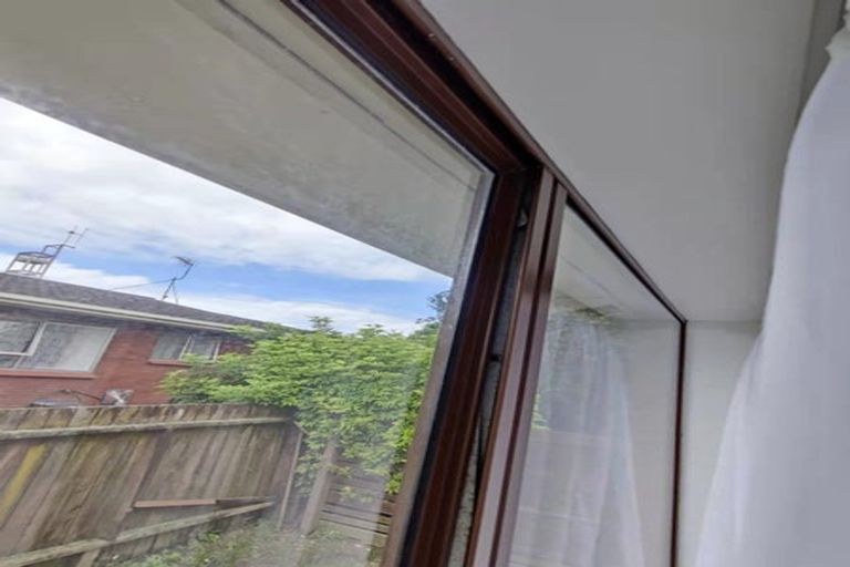 Photo of property in 3/10 Aberfeldy Avenue, Highland Park, Auckland, 2010