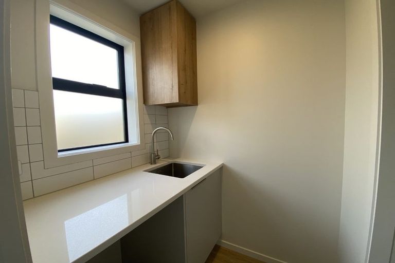 Photo of property in 4/33 Sladden Street, Naenae, Lower Hutt, 5011