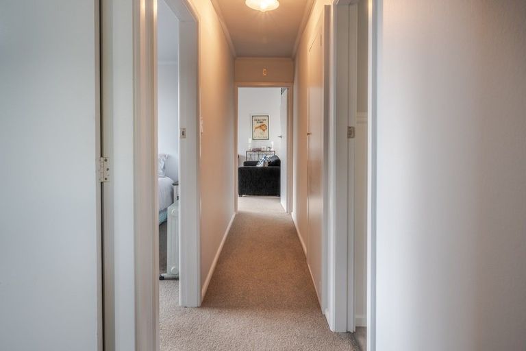 Photo of property in 21 Selwyn Avenue, Akaroa, 7520