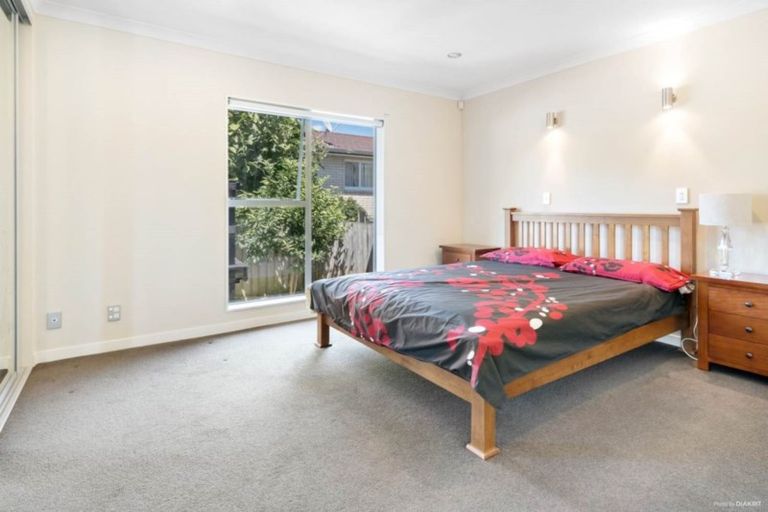 Photo of property in 1/62 Sorrel Crescent, Bucklands Beach, Auckland, 2012