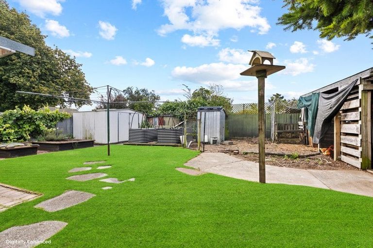 Photo of property in 11 Pannell Avenue, Wainoni, Christchurch, 8061