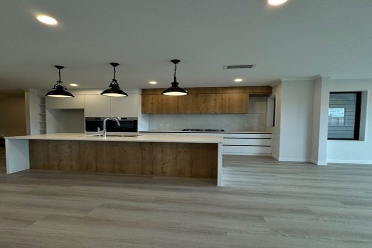 Photo of property in 9 Kikorangi Drive, Wainui, 0992