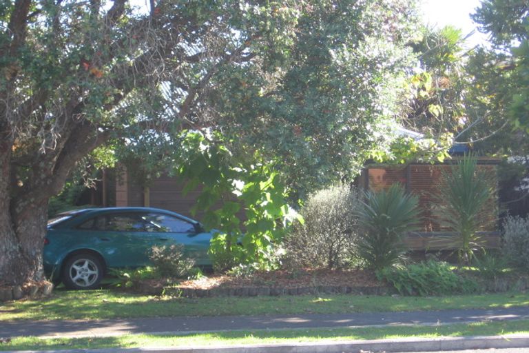 Photo of property in 13 Wiseley Road, Hobsonville, Auckland, 0618