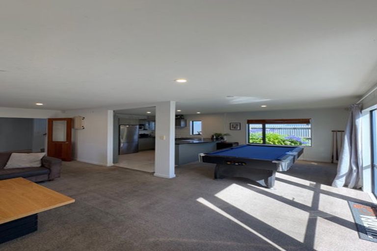 Photo of property in 72 Wharenui Road, Upper Riccarton, Christchurch, 8041