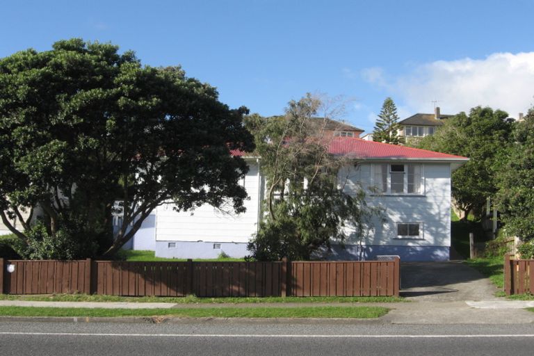 Photo of property in 114 Mungavin Avenue, Ranui, Porirua, 5024