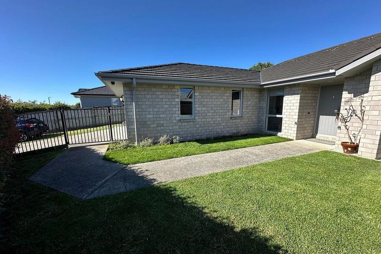 Photo of property in 4 Mcneish Place, Pokeno, 2402
