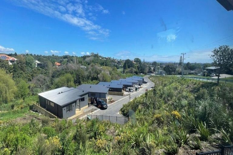 Photo of property in 12 Wrybill Way, Welcome Bay, Tauranga, 3112