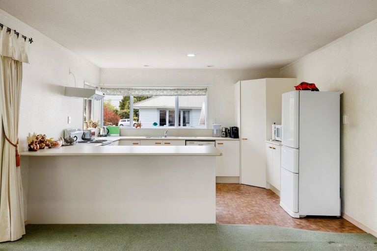 Photo of property in 23 Mitcham Avenue, Forest Lake, Hamilton, 3200