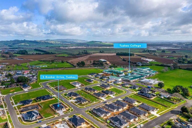 Photo of property in 5 Booker Drive, Tuakau, 2121