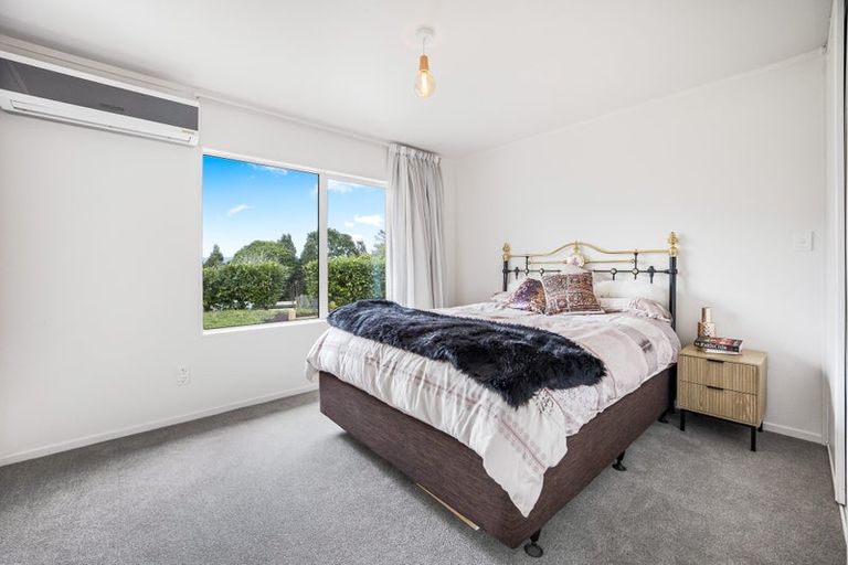 Photo of property in 6/199 Birdwood Road, Massey, Auckland, 0614
