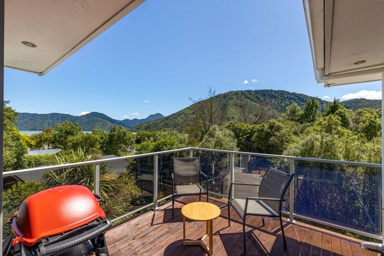 Photo of property in 762 Queen Charlotte Drive, Havelock, Picton, 7281