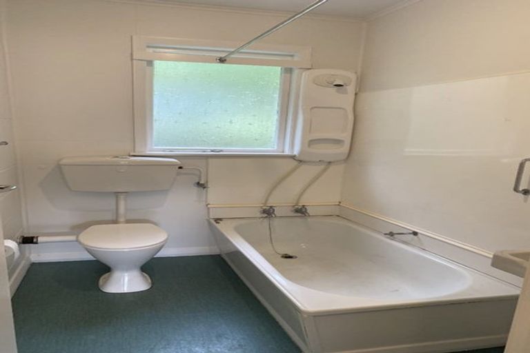 Photo of property in 138a Reynolds Street, Taita, Lower Hutt, 5011